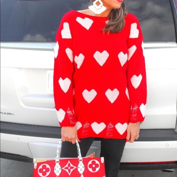 Trust Your Heart Sweater - Picture 1 of 4